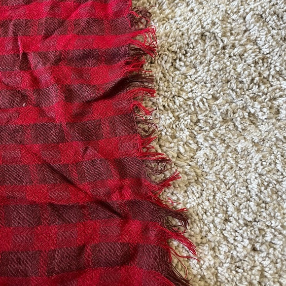 Vivante By VSA Scarf Red Plaid Fringe 100% Viscose Holiday Christmas 5 Feet - Picture 7 of 8